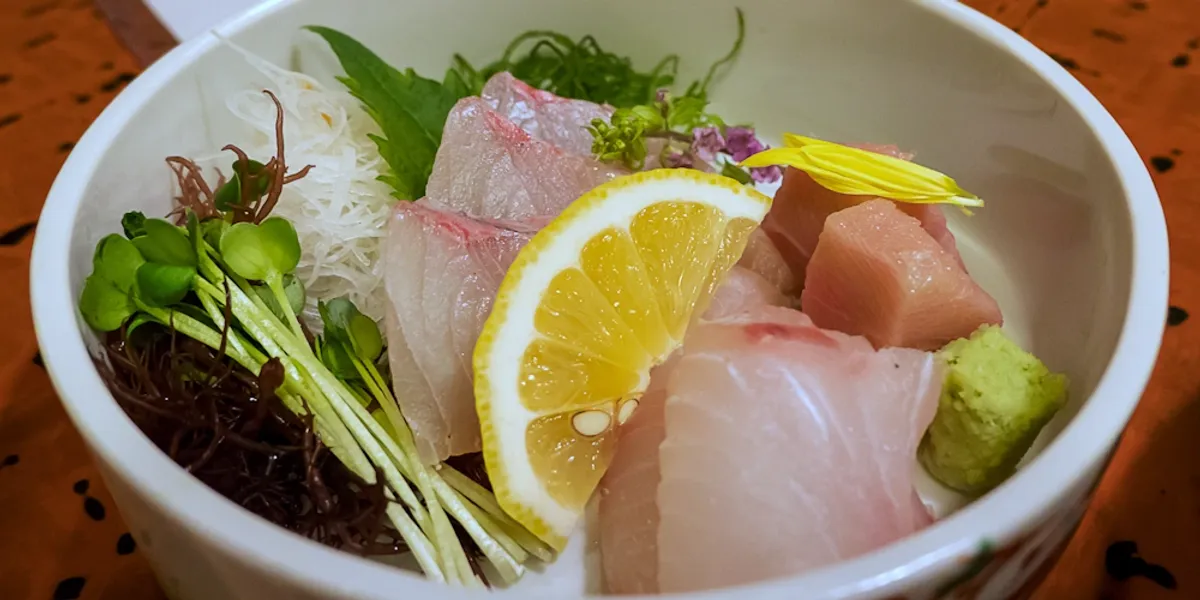 「信頼せよ、されど確認を怠るな」：経営者に求められる二つの視点のイメージ